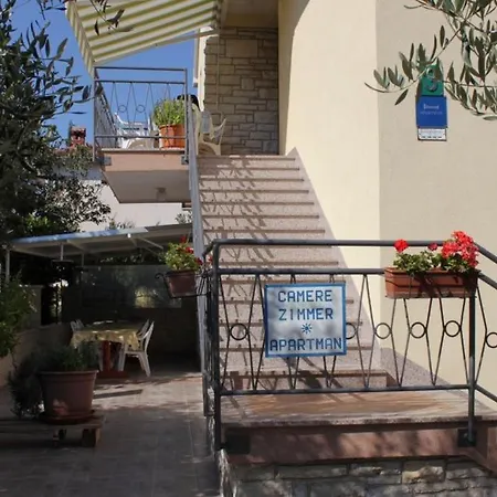 Novigrad 6979a Apartment